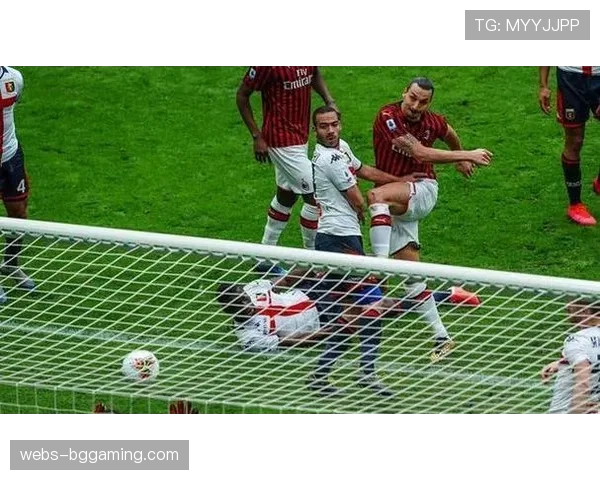 热那亚主场一名球迷因袭击客队大巴被捕,俱乐部或面临空场处罚